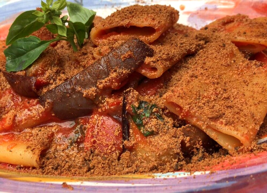 Piatto di pasta e sarde